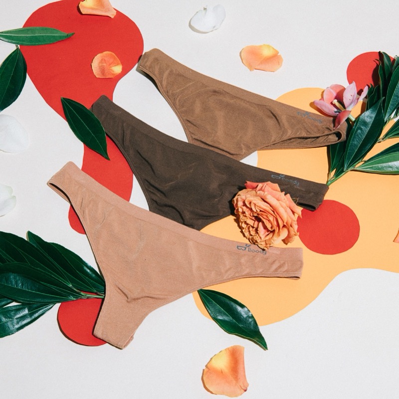 Flat lay · Briefs